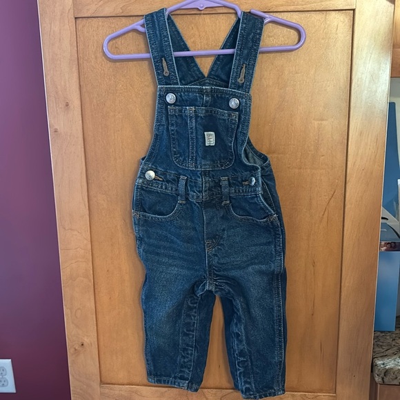 Old navy Unisex Jean overalls 12-18 months - Picture 1 of 4